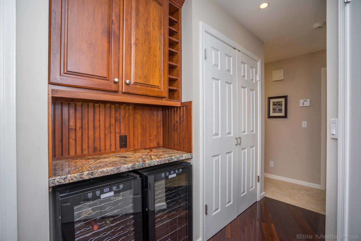 106 Golfview Drive Jupiter, FL 33469 - Photo 15 of 43 Wine Bar