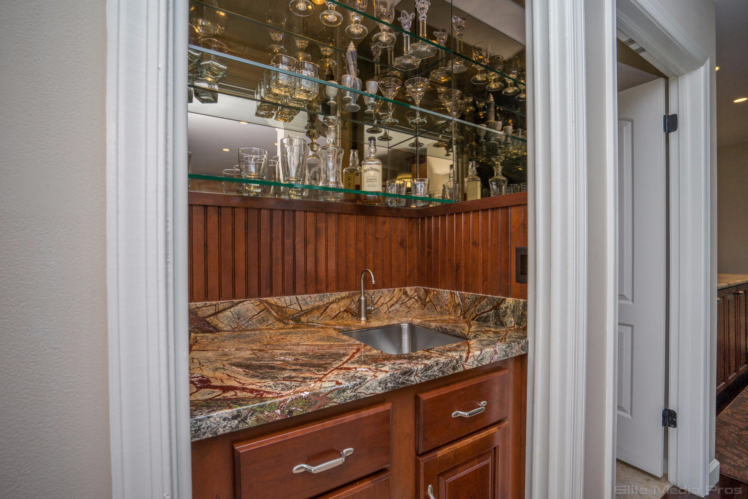 106 Golfview Drive Jupiter, FL 33469 - Photo 16 of 43 Wet Bar