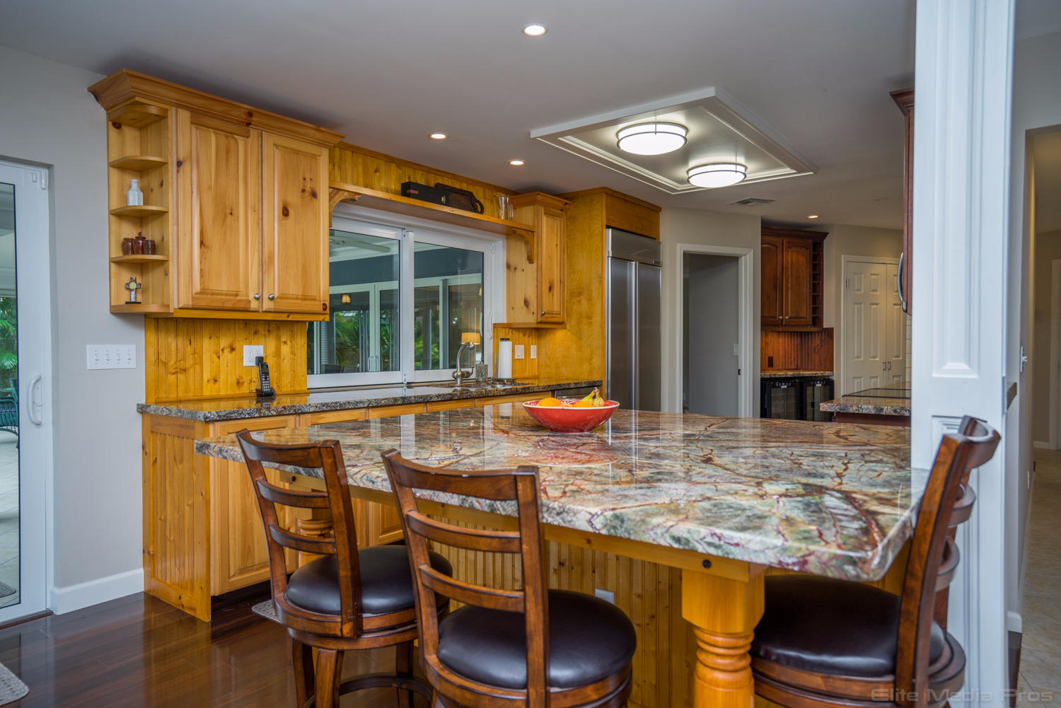 106 Golfview Drive Jupiter, FL 33469 - Photo 17 of 43 Breakfast Bar