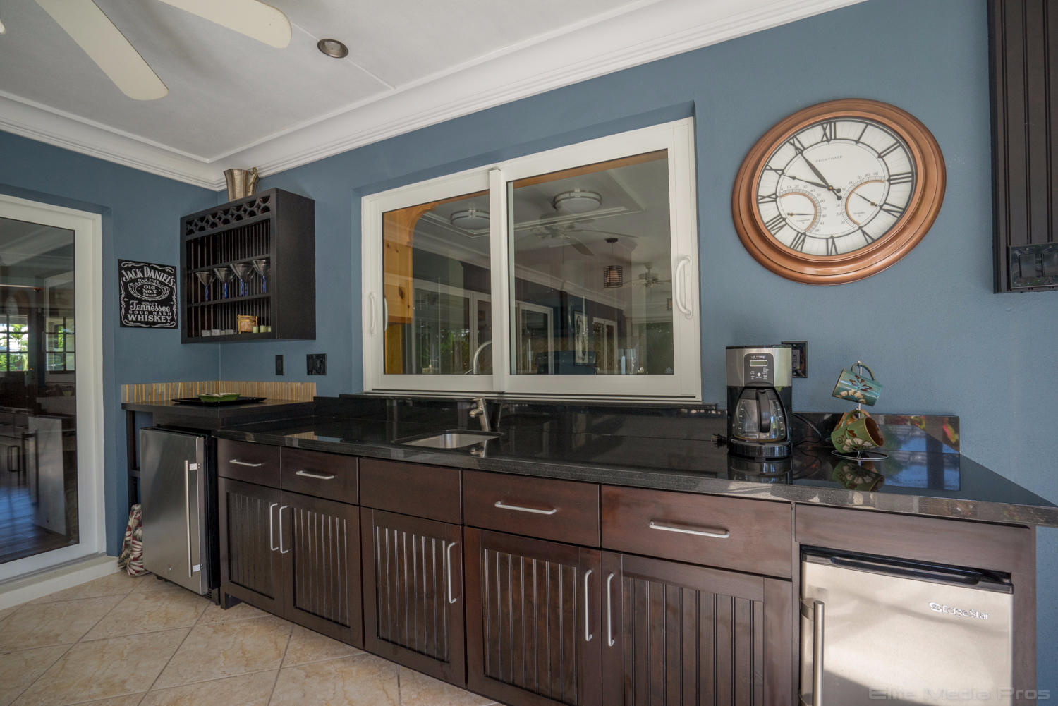 106 Golfview Drive Jupiter, FL 33469 - Photo 26 of 43 Sunroom / Summer Kitchen