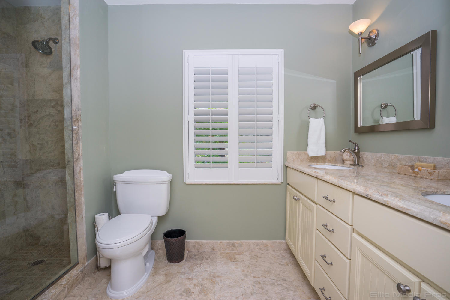 106 Golfview Drive Jupiter, FL 33469 - Photo 31 of 43 Master Bath