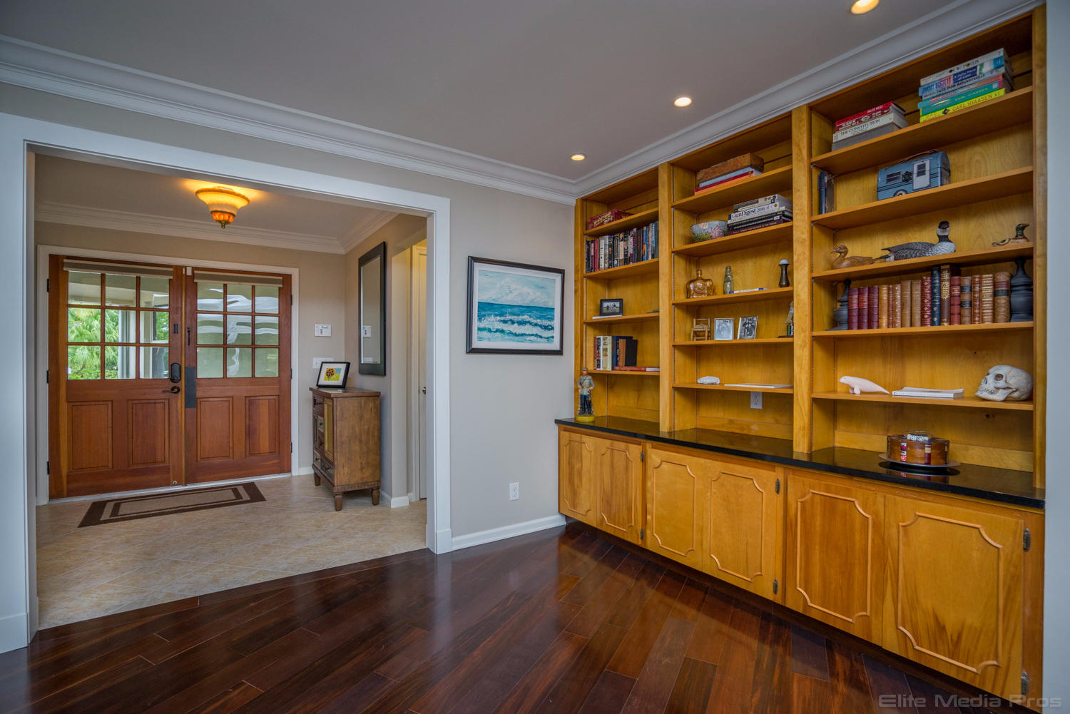 106 Golfview Drive Jupiter, FL 33469 - Photo 9 of 43 Entry