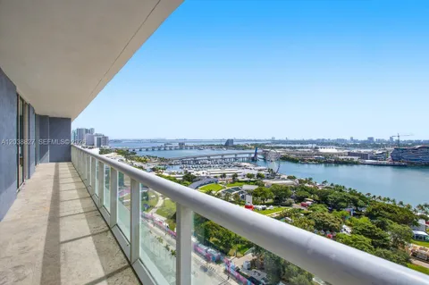$2,500,000 | 50 Biscayne Boulevard, Unit 2510, Miami, FL 33132