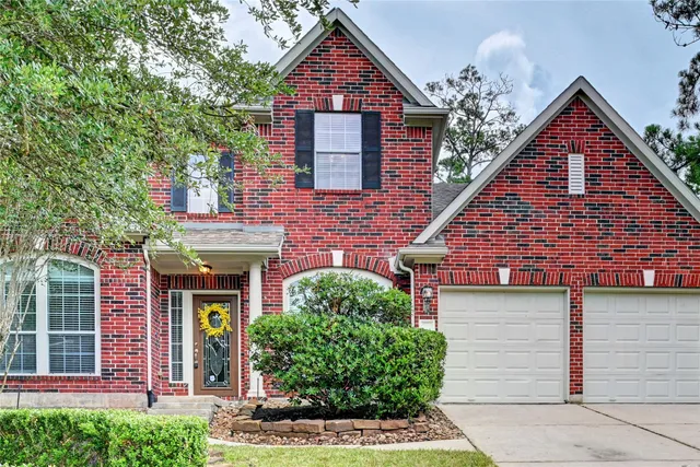 $584,512 | 30 North Scribewood Circle, The Woodlands, TX 77382