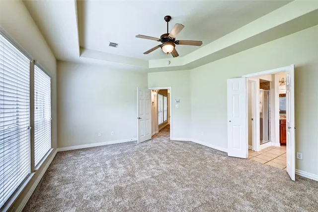 $584,512 | 30 North Scribewood Circle, The Woodlands, TX 77382