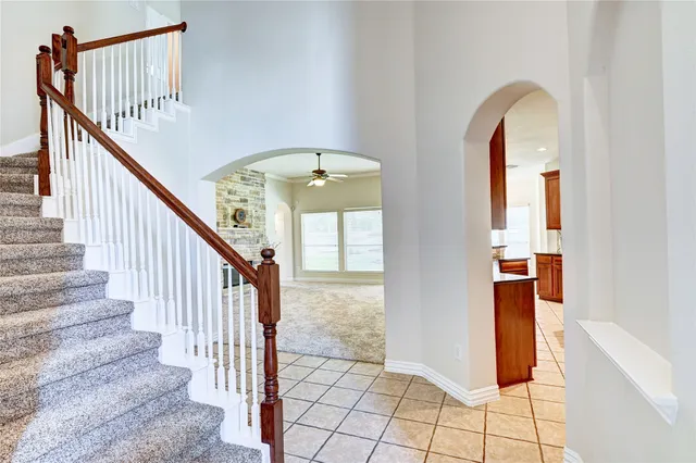 $584,512 | 30 North Scribewood Circle, The Woodlands, TX 77382