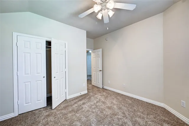 $584,512 | 30 North Scribewood Circle, The Woodlands, TX 77382