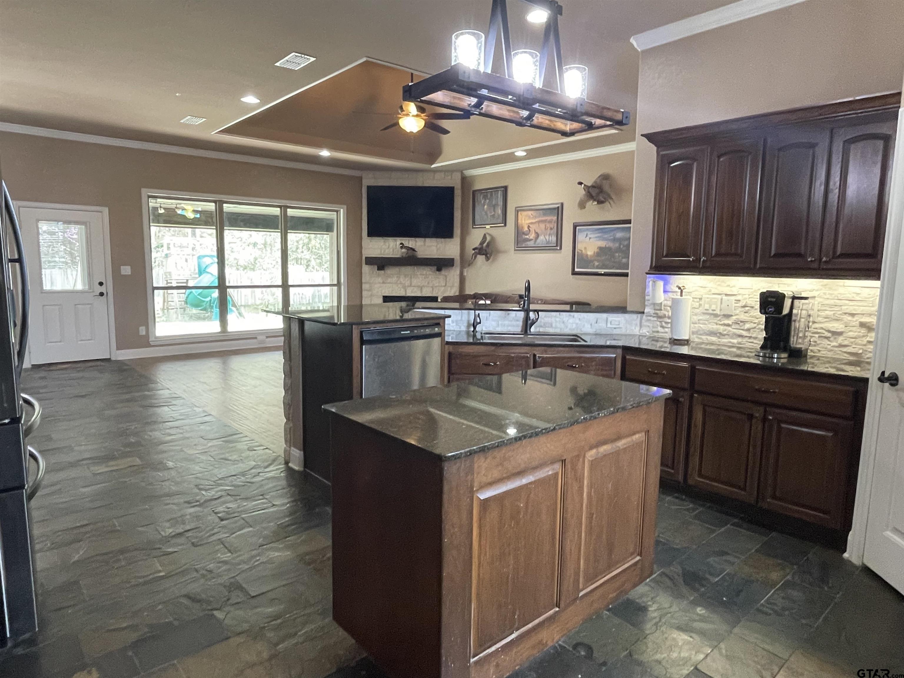 19519 Sara Lane Flint, TX 75762 - Photo 10 of 29