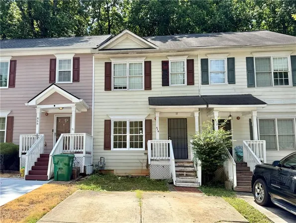 $229,900 | 870 Glynn Oaks Drive, Clarkston, GA 30021