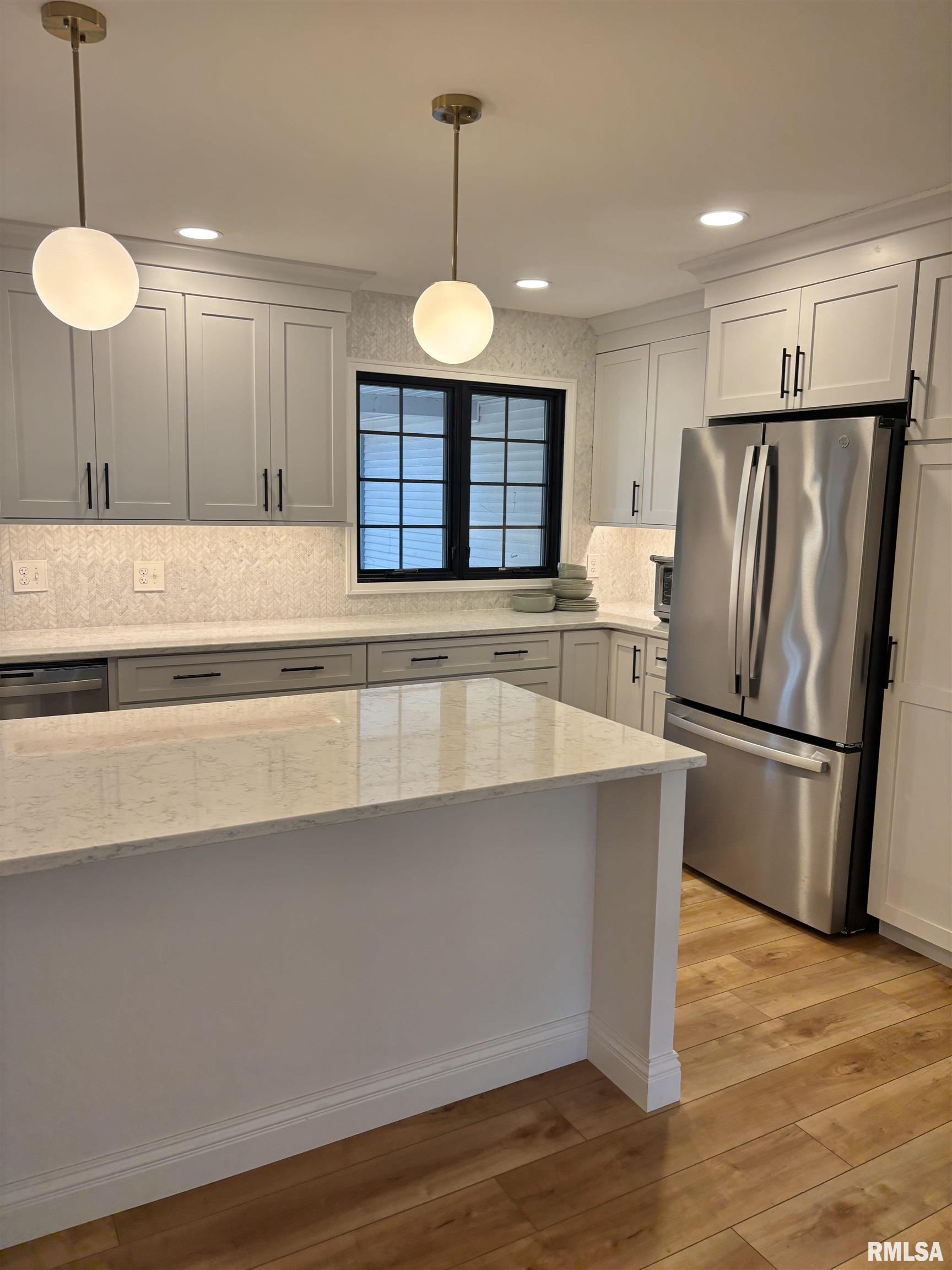 2175 Southbrooke Road Jacksonville, IL 62650 - Photo 20 of 49