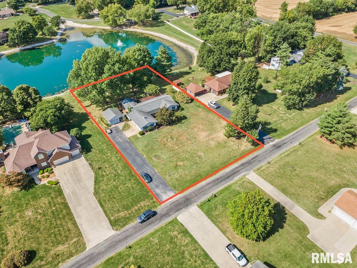 2175 Southbrooke Road Jacksonville, IL 62650 - Photo 4 of 49