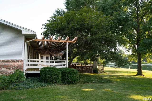 $343,000 | 2175 Southbrooke Road, Jacksonville, IL 62650