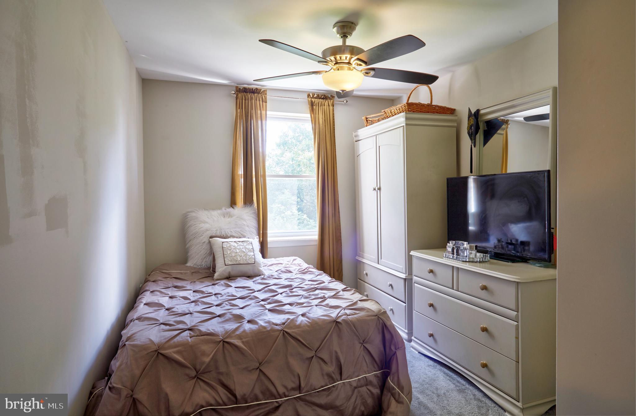 1613 Merribrook Road Philadelphia, PA 19151 - Photo 18 of 27 2nd Bedroom
