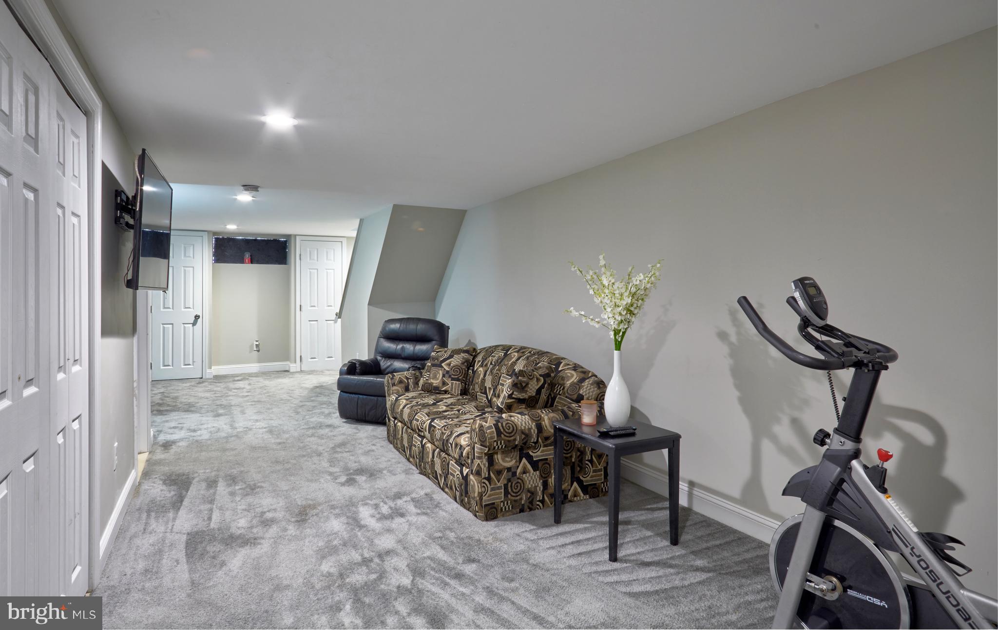 1613 Merribrook Road Philadelphia, PA 19151 - Photo 22 of 27 Finished Basement