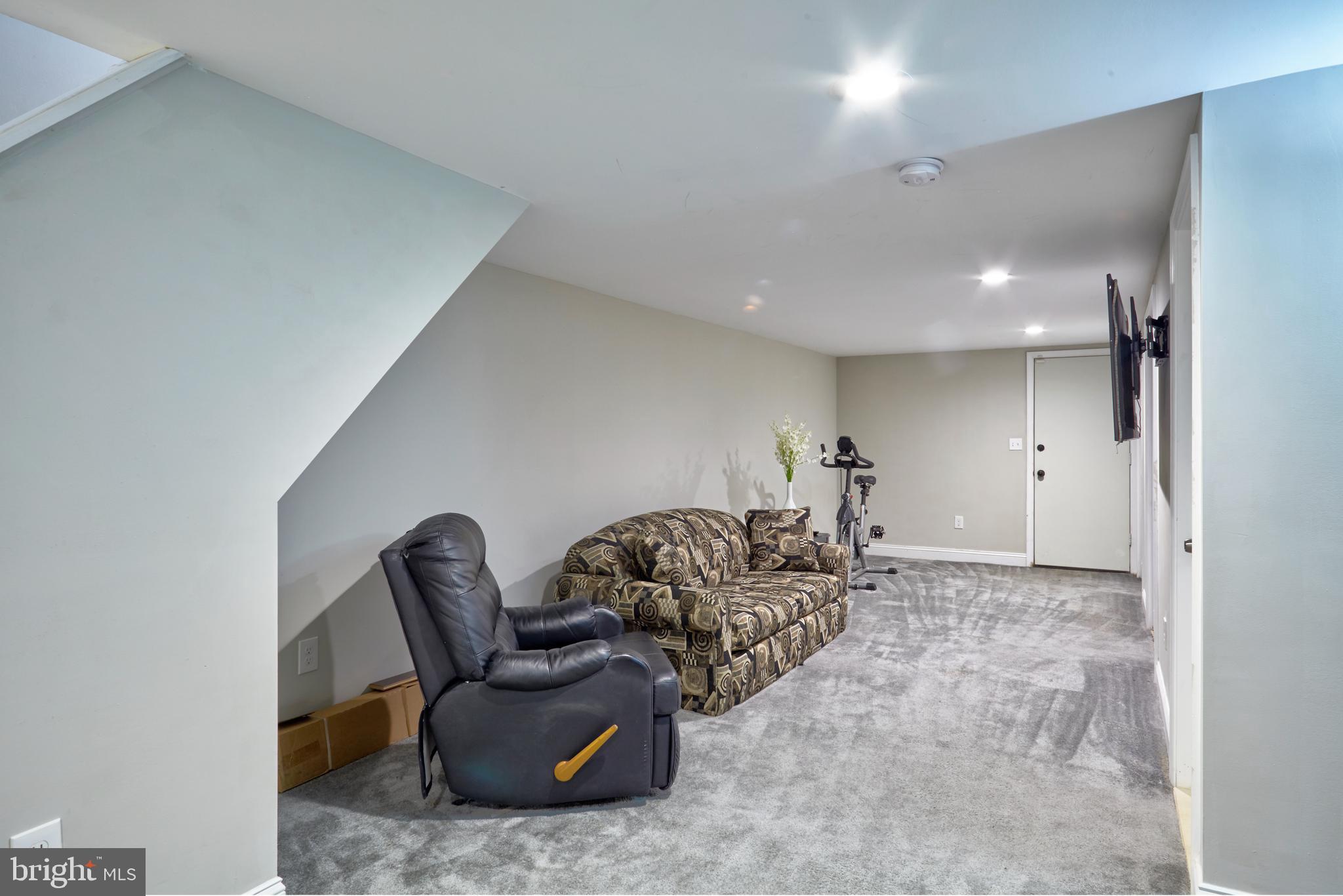 1613 Merribrook Road Philadelphia, PA 19151 - Photo 23 of 27 Finished Basement
