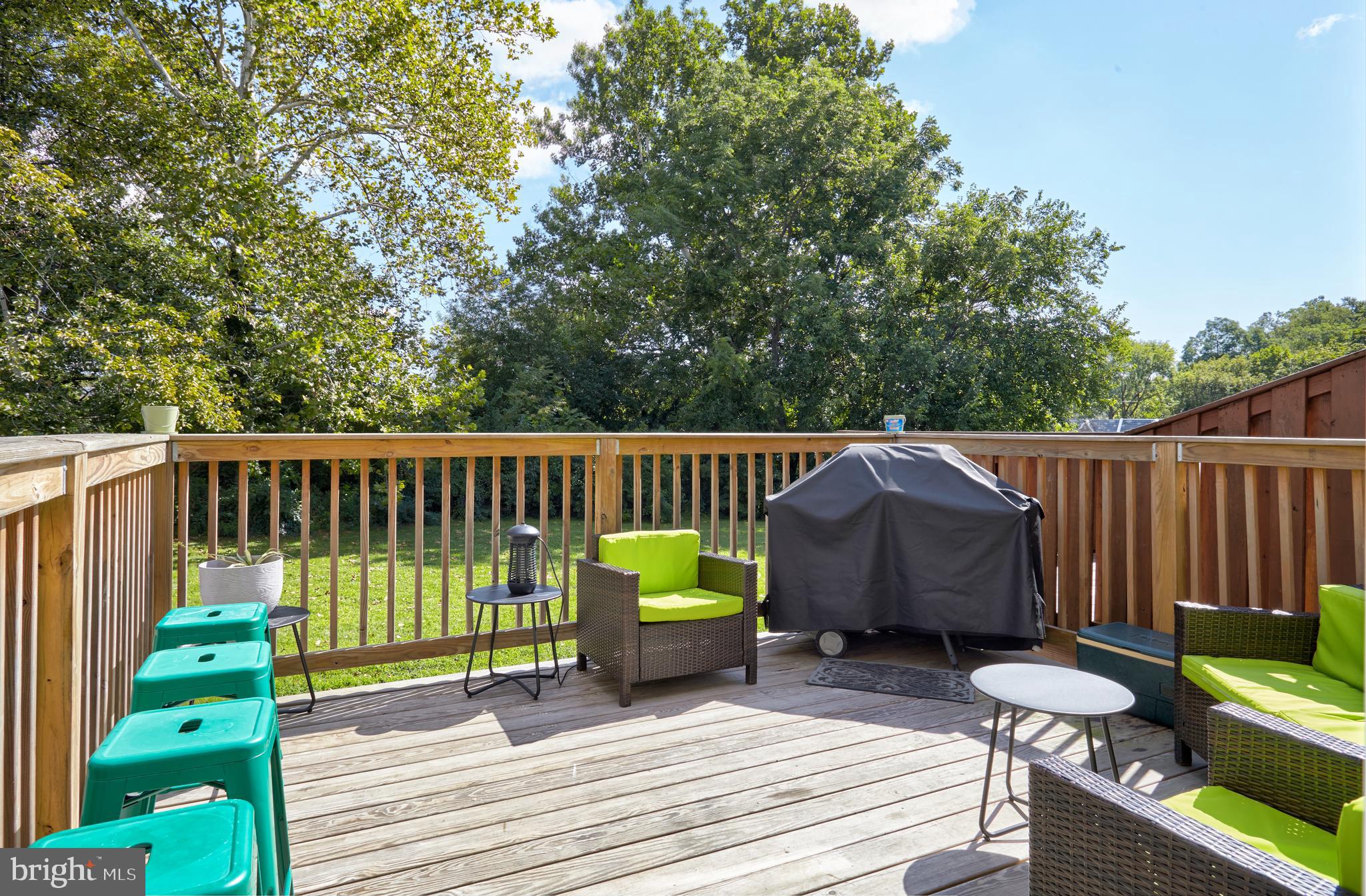 1613 Merribrook Road Philadelphia, PA 19151 - Photo 7 of 27 Rear deck