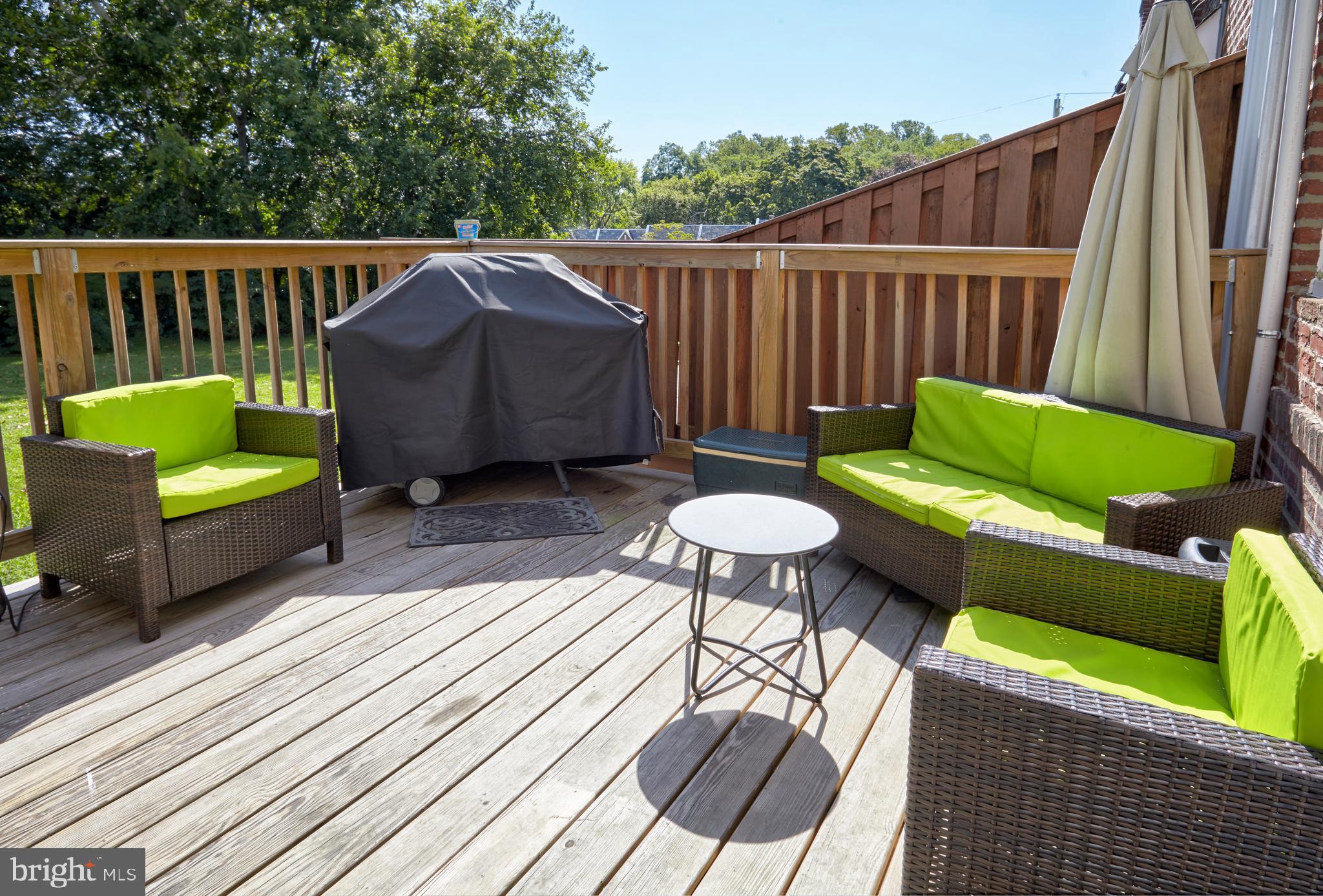 1613 Merribrook Road Philadelphia, PA 19151 - Photo 8 of 27 Rear deck