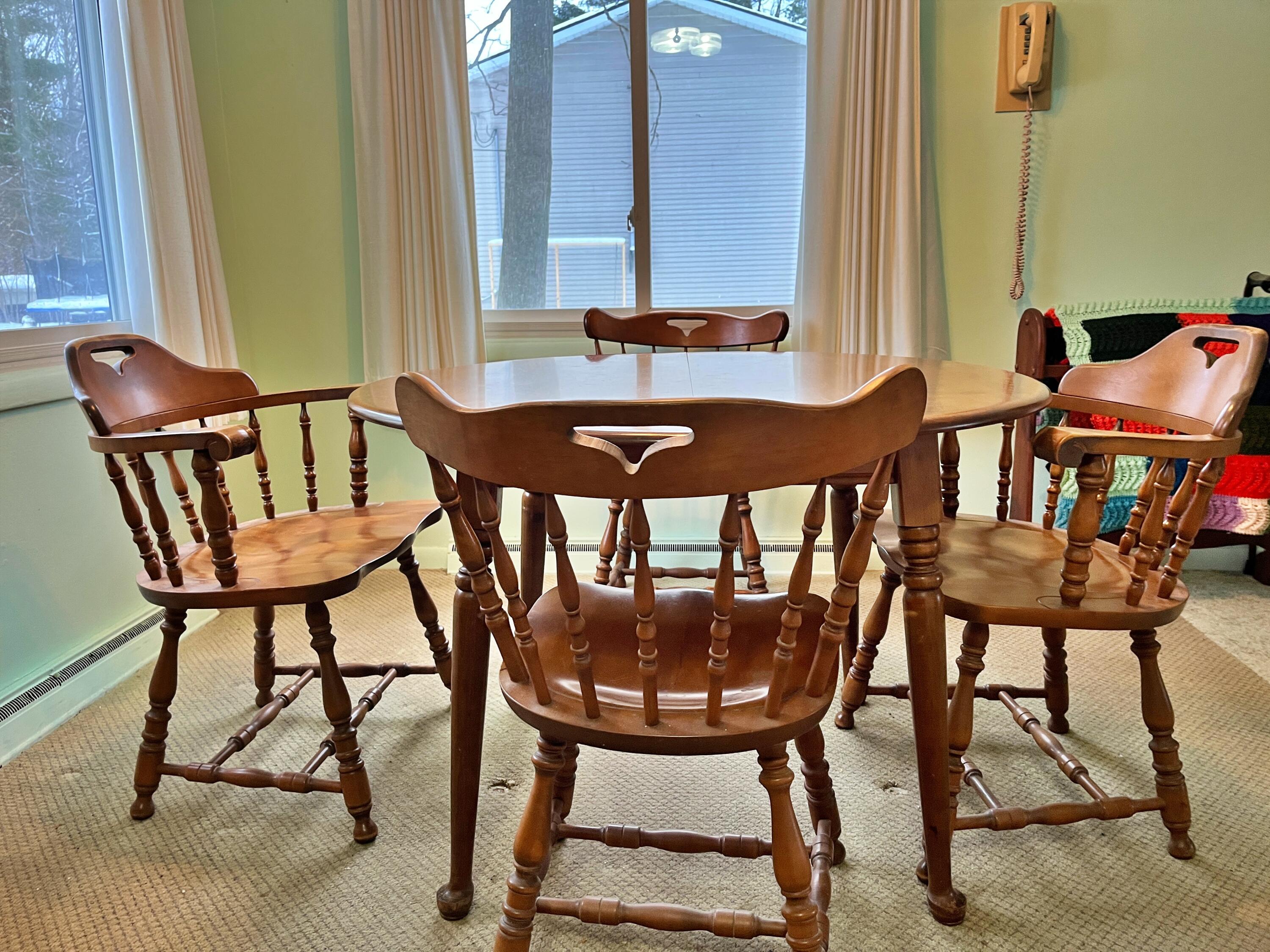 19224 Glendale Circle Spring Lake, MI 49456 - Photo 4 of 9 Dining area