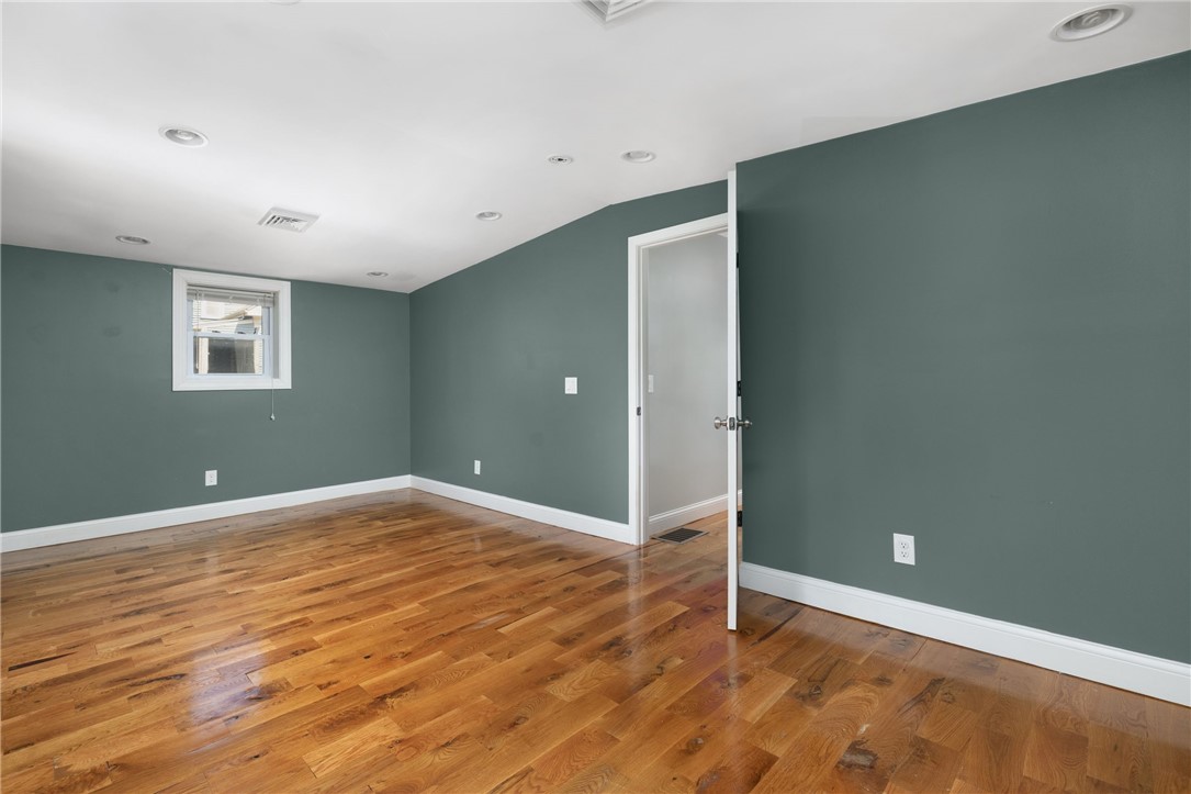119 Doyle Avenue, Unit 3 Providence, RI 02906 - Photo 17 of 28 Primary Bedroom