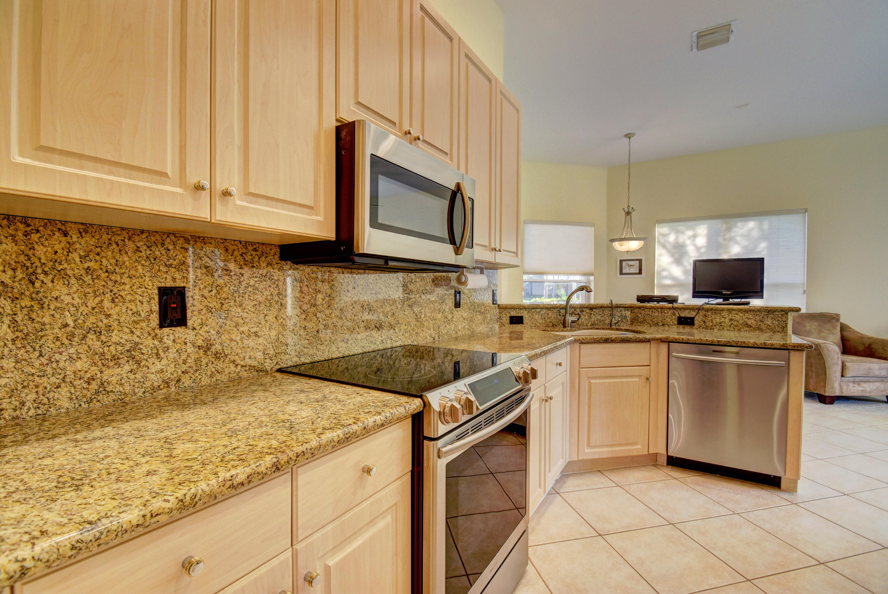 6534 Garde Road Boynton Beach, FL 33472 - Photo 3 of 43 Virtuals1 (9)