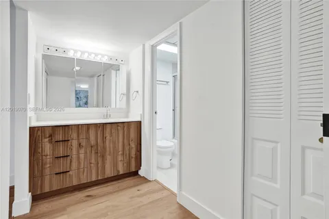 $425,000 | 20379 West Country Club Drive, Unit 1440, Aventura, FL 33180