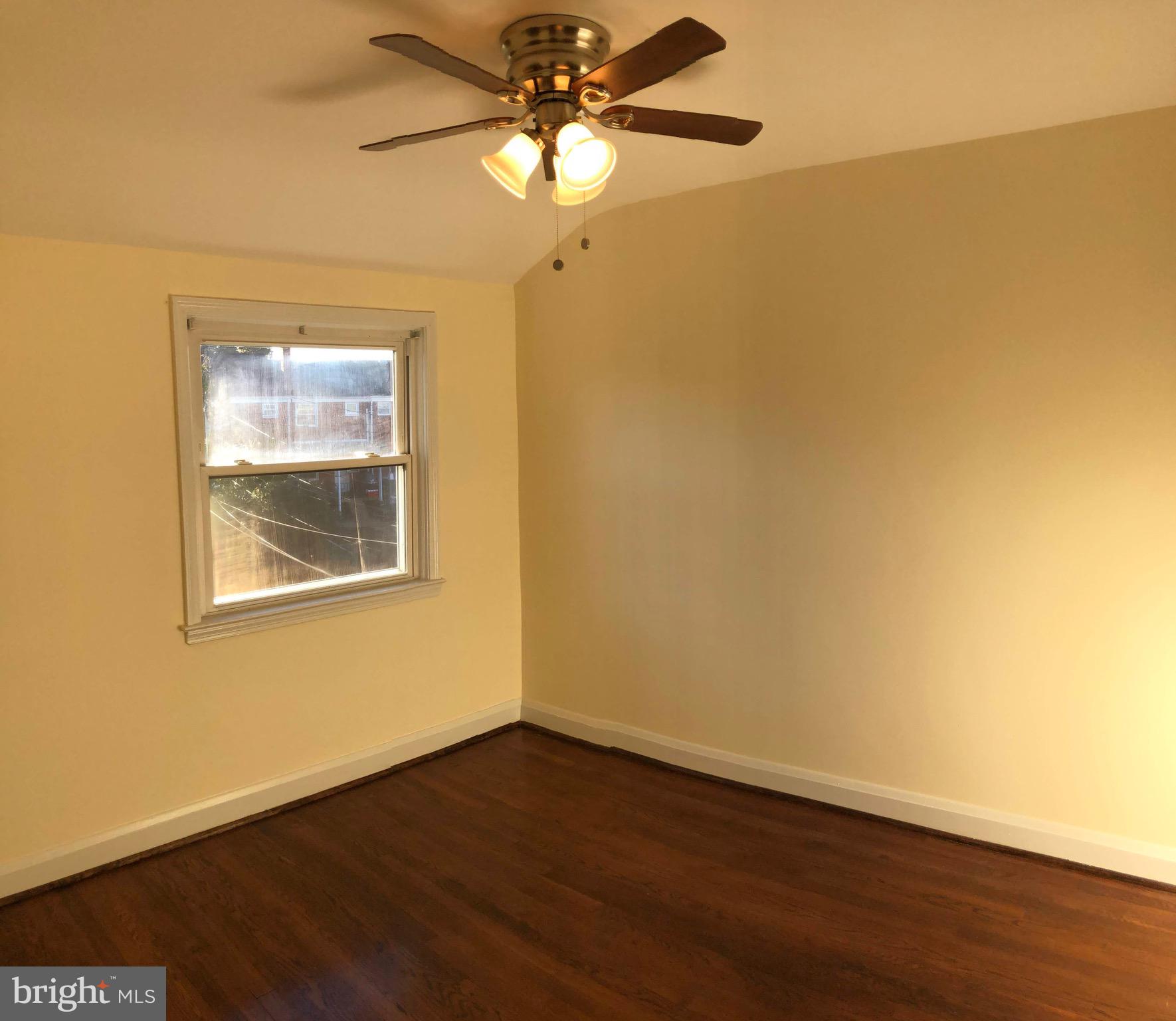 154 Orville Road Baltimore, MD 21221 - Photo 12 of 26 Gallery Image 12
