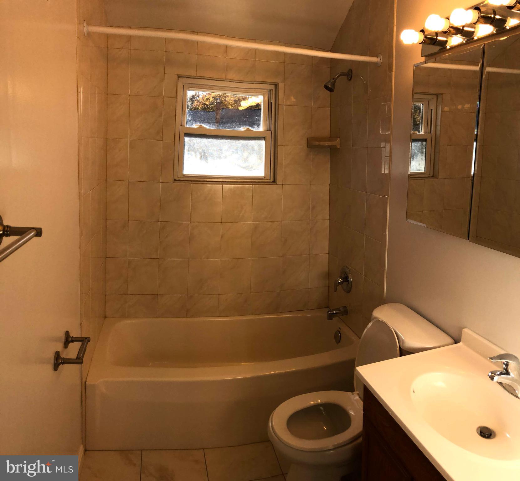 154 Orville Road Baltimore, MD 21221 - Photo 13 of 26 Gallery Image 13