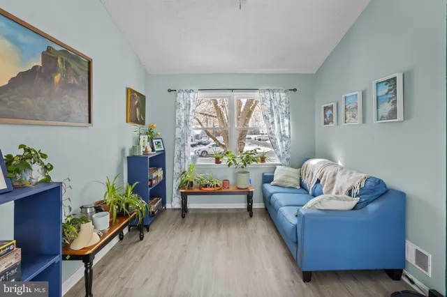 $450,000 | 3053 Berkshire Court, Waldorf, MD 20602