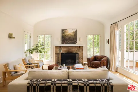 $3,100,000 | 4801 Ambrose Avenue, Los Angeles, CA 90027