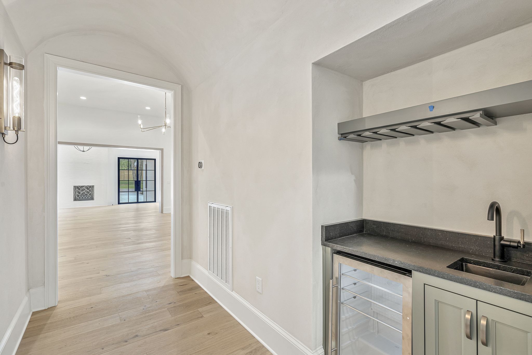 6325 Bresslyn Road Nashville, TN 37205 - Photo 9 of 45 Gallery Image 9