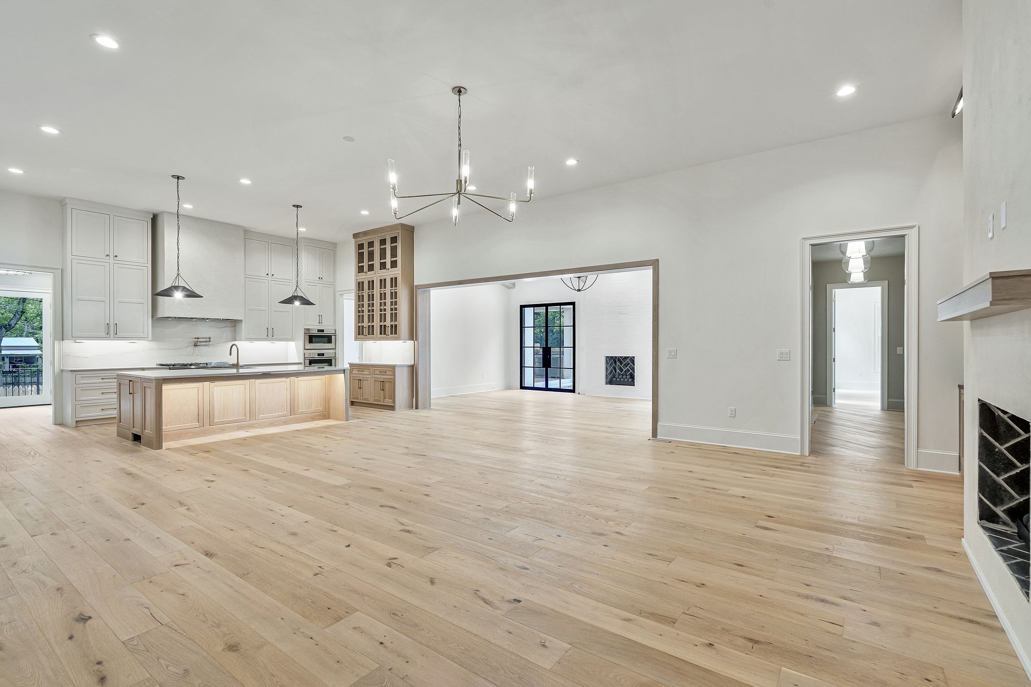 6325 Bresslyn Road Nashville, TN 37205 - Photo 10 of 45 Gallery Image 10