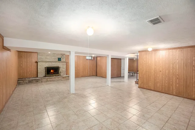 $279,000 | 5296 South Warner Avenue, Fremont, MI 49412