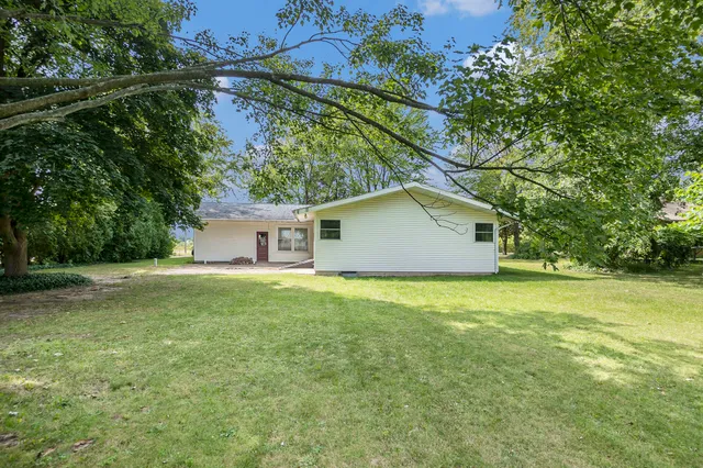 $279,000 | 5296 South Warner Avenue, Fremont, MI 49412