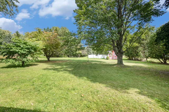 $279,000 | 5296 South Warner Avenue, Fremont, MI 49412