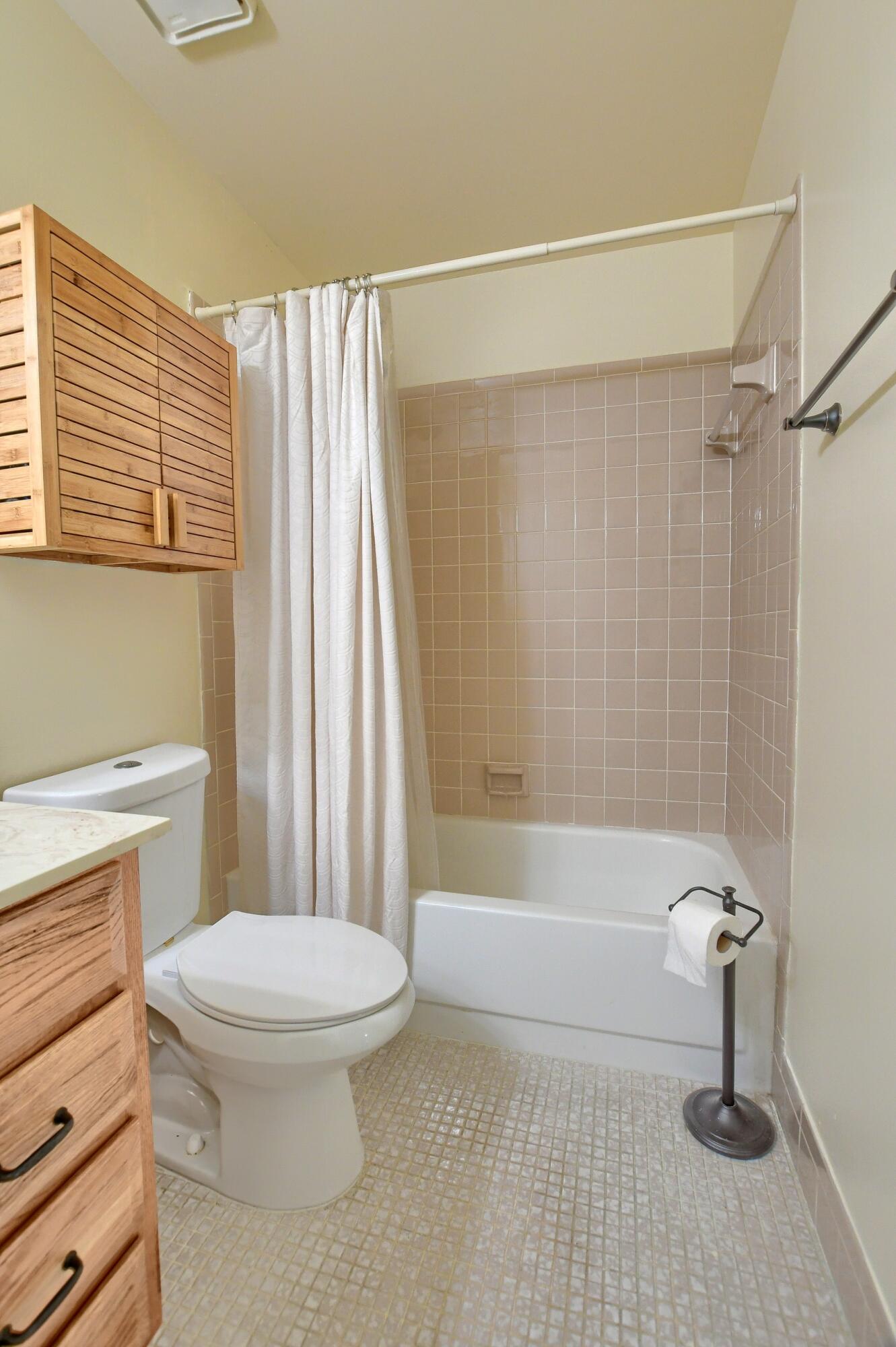 14140 Nesting Way, Unit C Delray Beach, FL 33484 - Photo 24 of 28 23_ebf_0650-hdr(5)