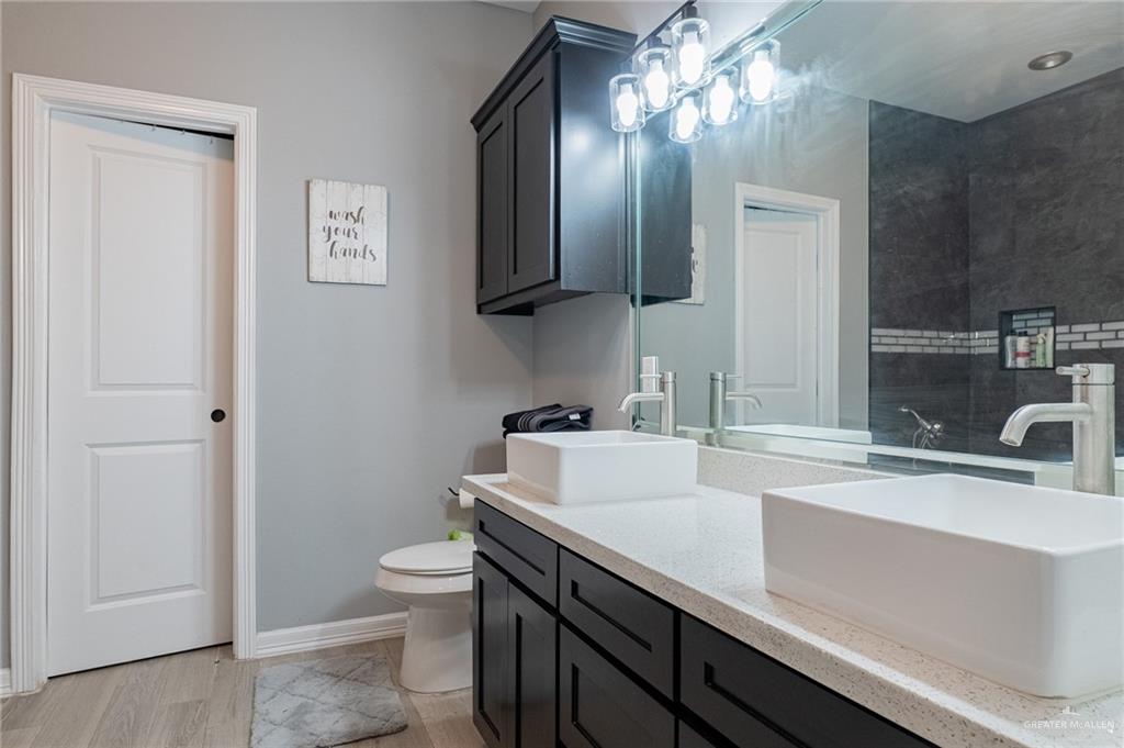 17733 Forrest Lane Harlingen, TX 78552 - Photo 10 of 18