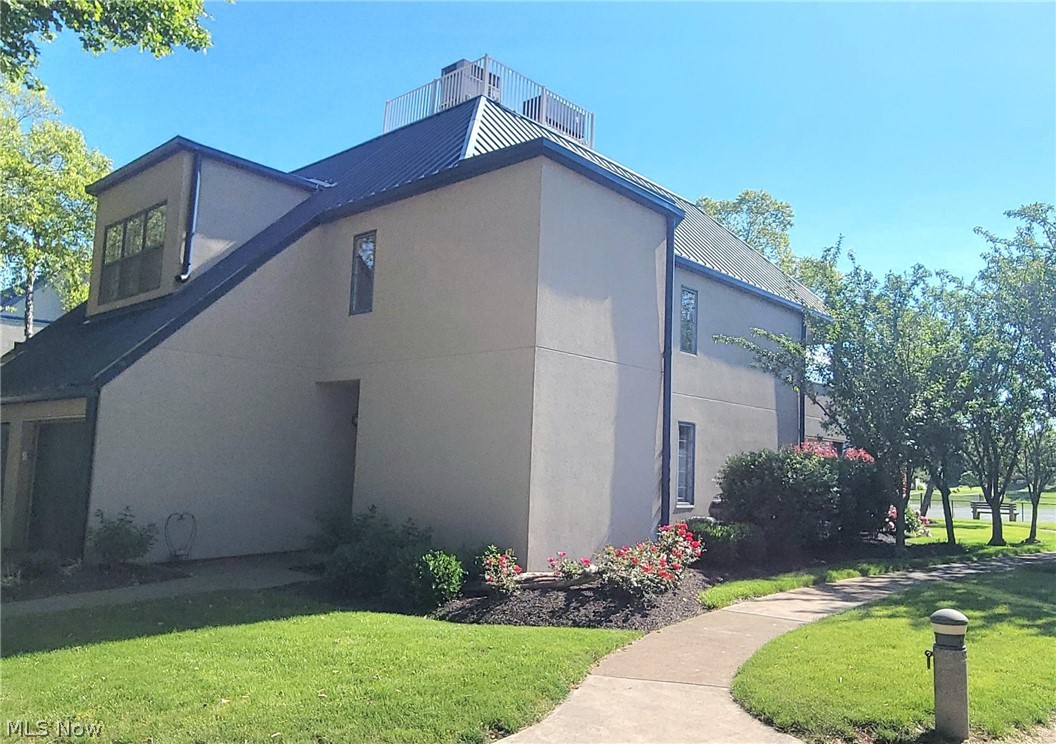 4475 Marin Harbor Road, Unit H Port Clinton, OH 43452 - Photo 2 of 41