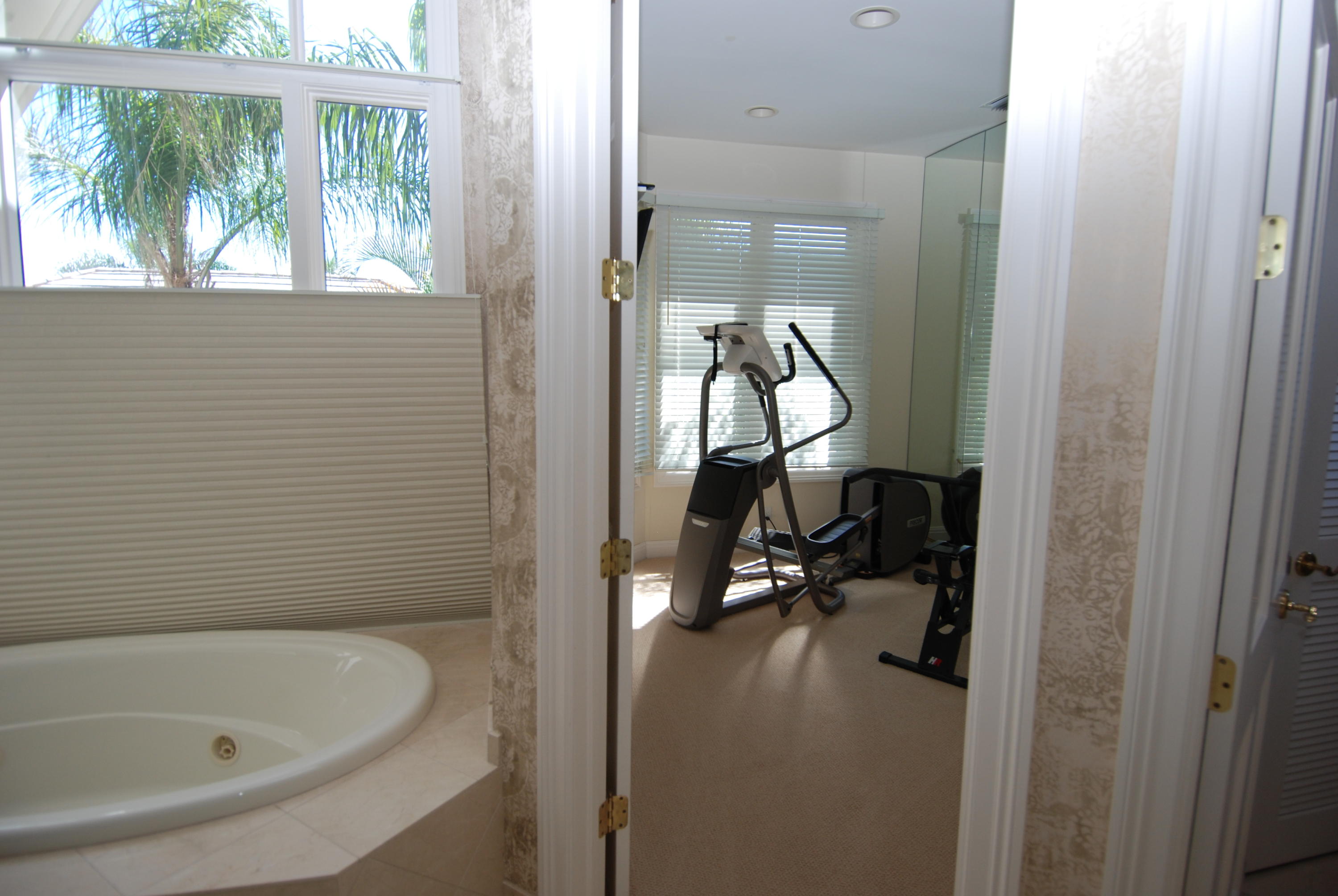 3156 Casseekey Island Road Jupiter, FL 33477 - Photo 20 of 60 DSC_0068