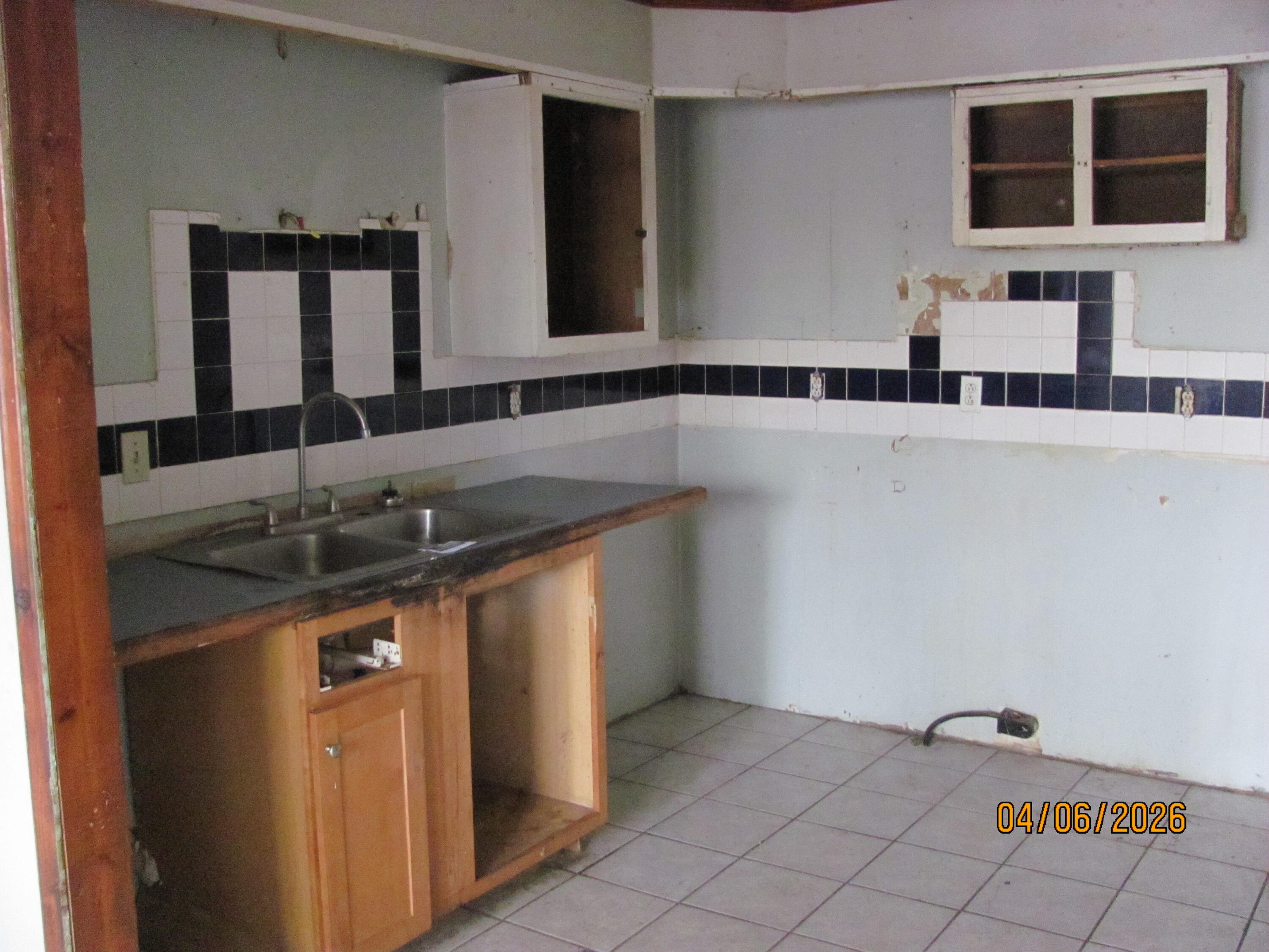 200 Clark Road Patten, ME 04765 - Photo 19 of 47 Kitchen1