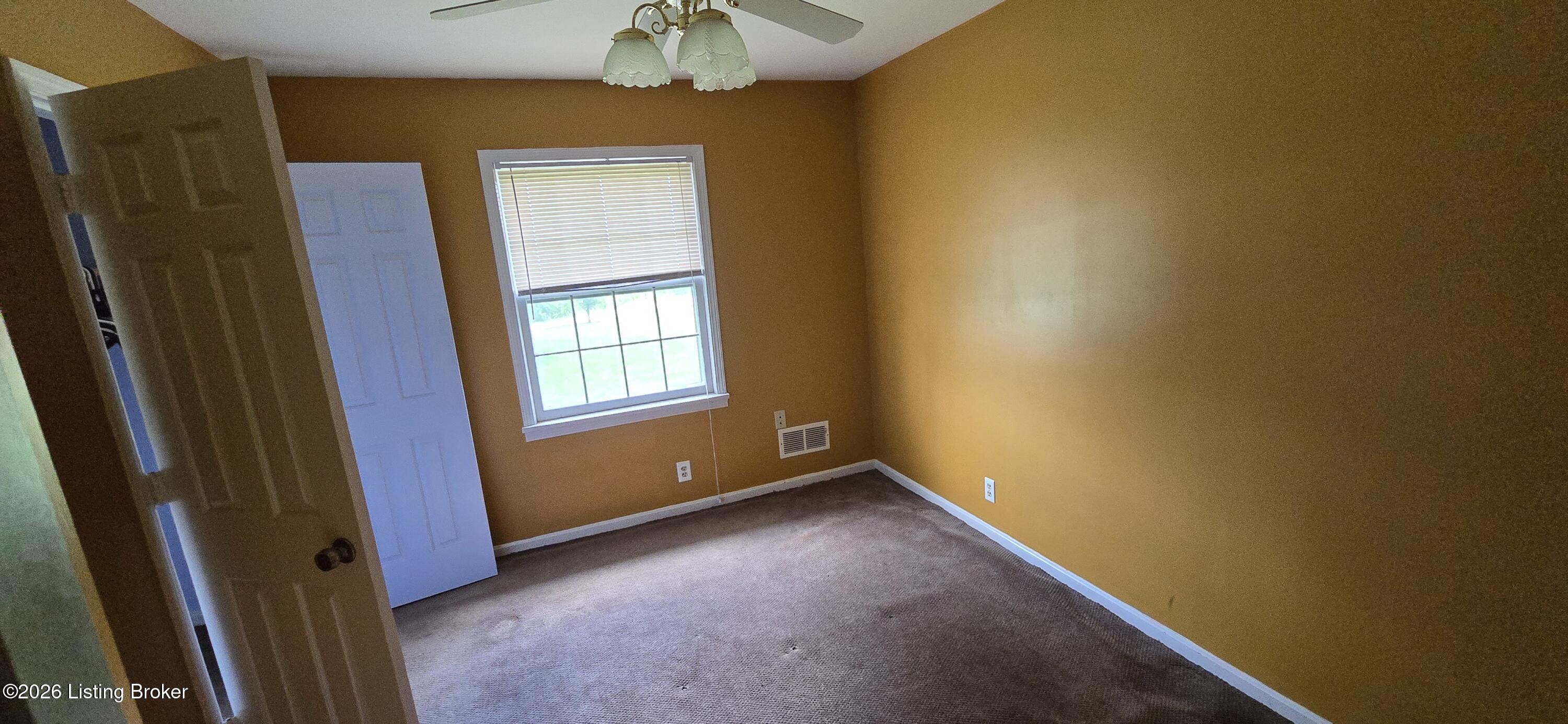 184 Old Bloomfield Road Bardstown, KY 40004 - Photo 27 of 35 20260720_125922