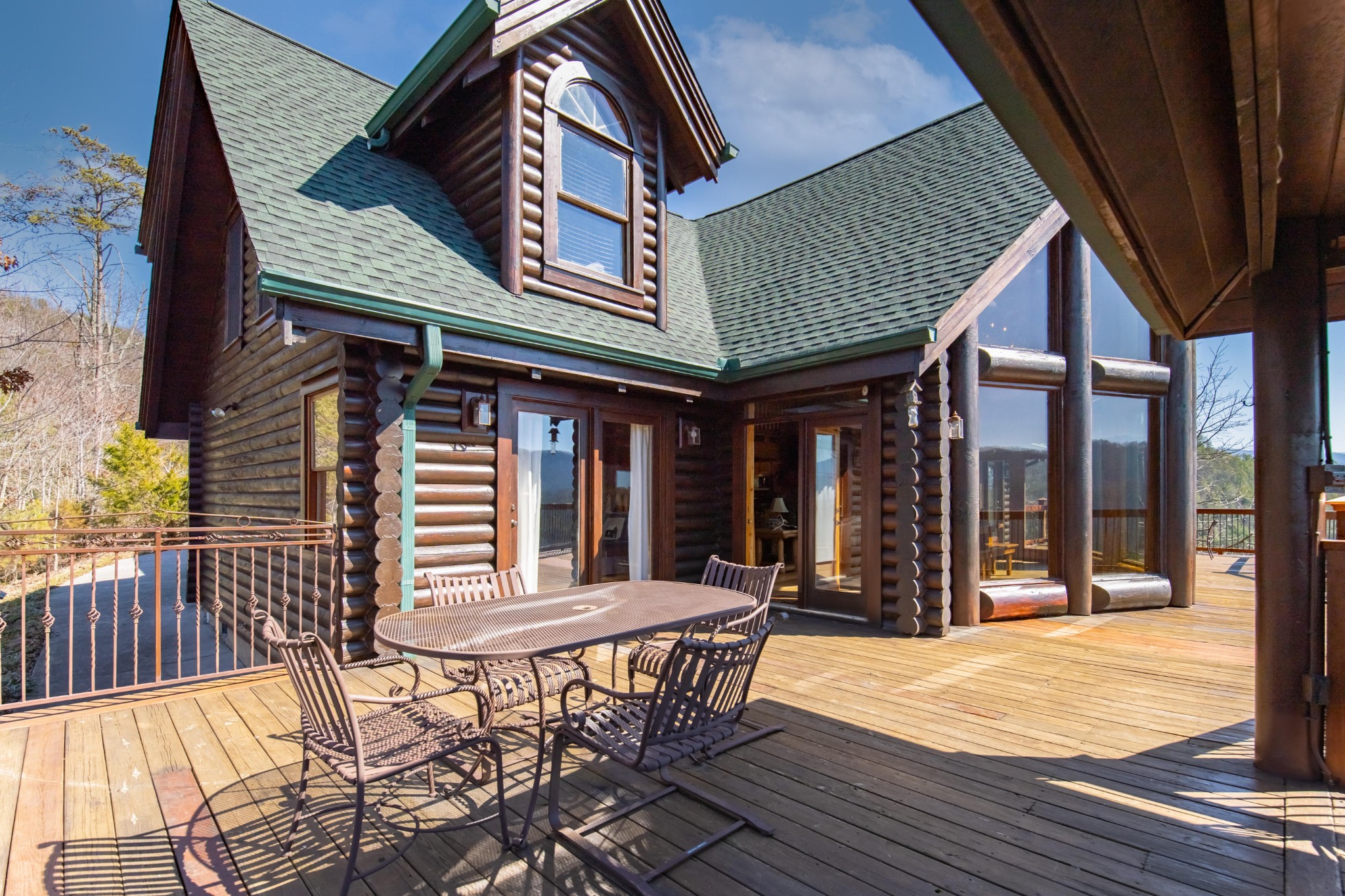 3005 Redtail Road Sevierville, TN 37862 - Photo 29 of 37 a view of a chair and table in the balcony