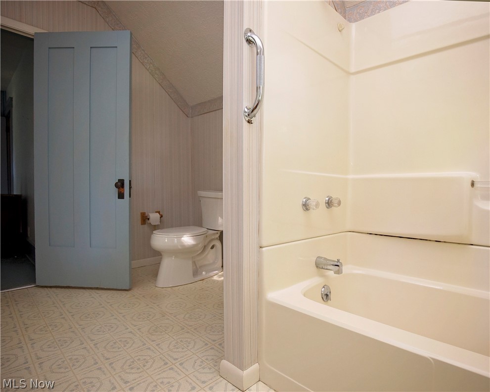 8481 Vermilion Road Amherst, OH 44001 - Photo 27 of 33 Gallery Image 27
