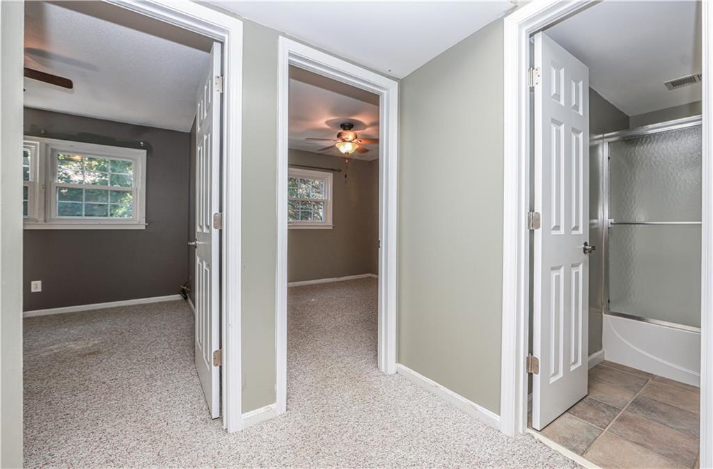 1101 Scott Boulevard Decatur, GA 30030 - Photo 15 of 27 a view of an empty room with closet and a window