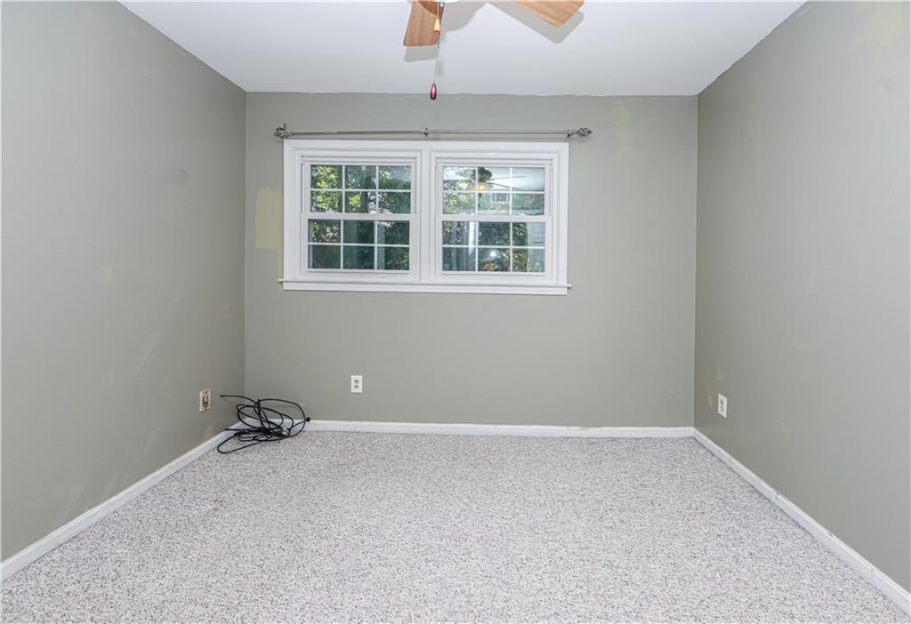 1101 Scott Boulevard Decatur, GA 30030 - Photo 22 of 27 an empty room with a window