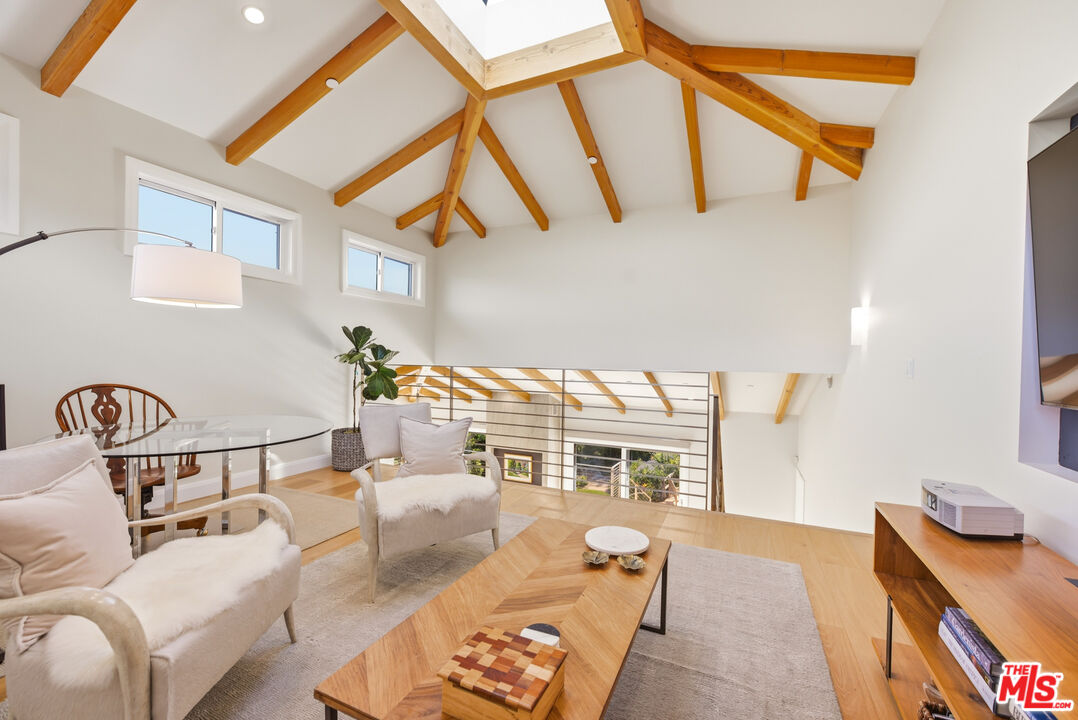 27008 Old Chimney Road Malibu, CA 90265 - Photo 12 of 33