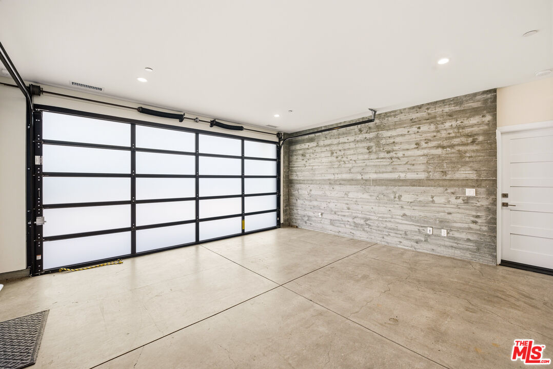 27008 Old Chimney Road Malibu, CA 90265 - Photo 24 of 33