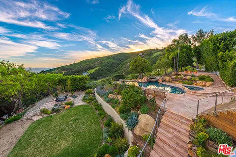 $3,295,000 | 27008 Old Chimney Road, Malibu, CA 90265