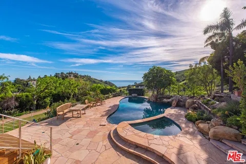 $3,295,000 | 27008 Old Chimney Road, Malibu, CA 90265