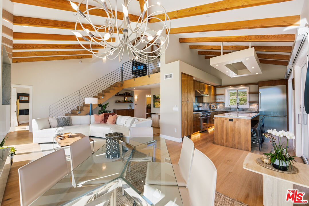 27008 Old Chimney Road Malibu, CA 90265 - Photo 10 of 33