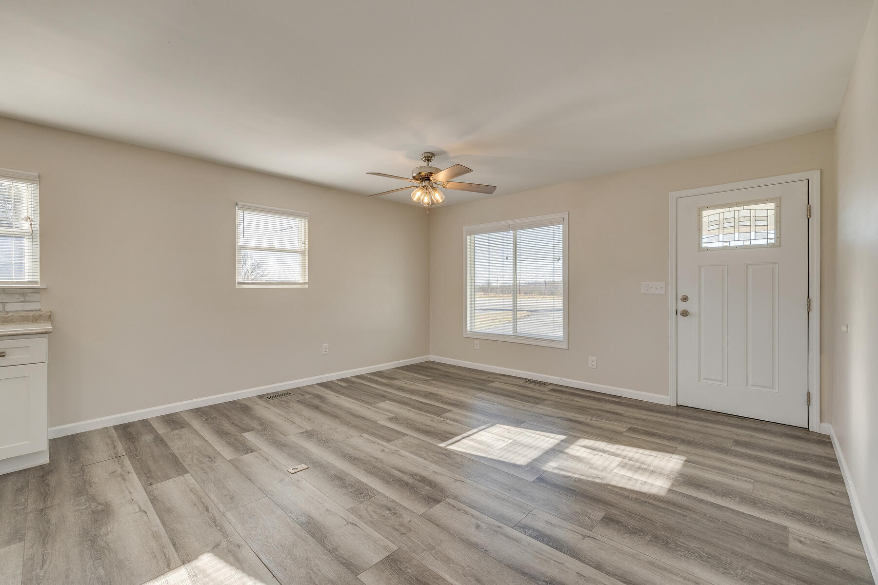 155 Ridgecrest Road Jonesborough, TN 37659 - Photo 6 of 29 006